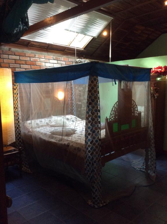 Maharaju Palace Kovalam Phòng bức ảnh